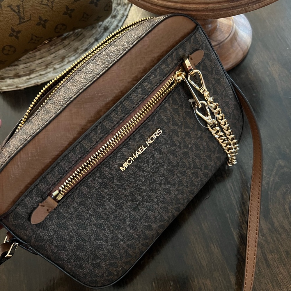 Authentic Michael Kors Crossbody
